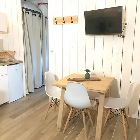 Le Du Coutach Apartment *